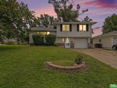 7217 Sun Valley Dr, Omaha, NE, 68157