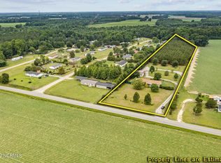 1070 McLamb Rd, Newton Grove, NC 28366