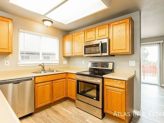 5th image of 5566 Vermillion Bluffs Dr