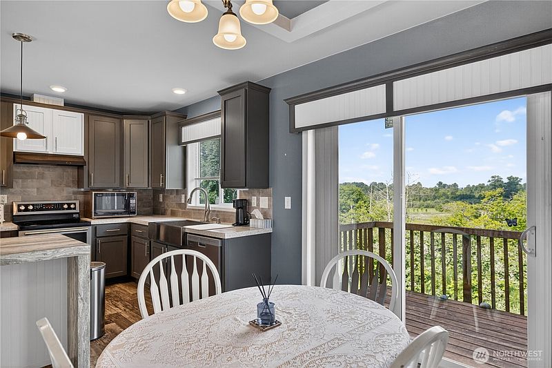 5th image of 3973 Francis Road