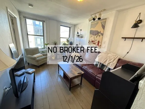 253 Hanover St APT 3, Boston, MA 02113