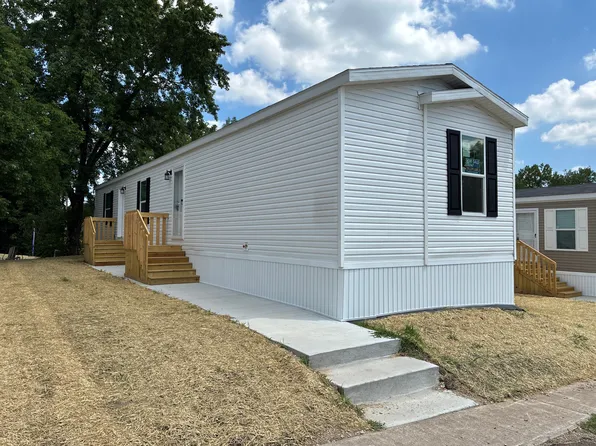 7322 Clark St, Kansas City, KS 66111