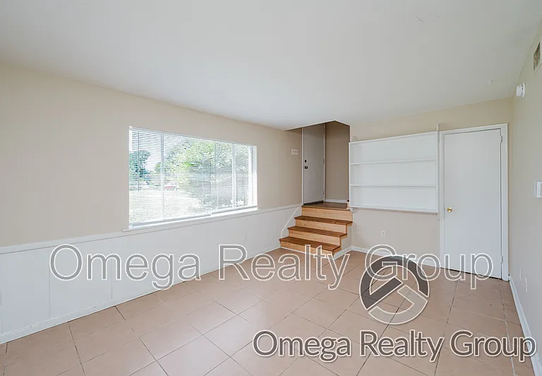 208 Rolling Mill St #7 — Photo 6