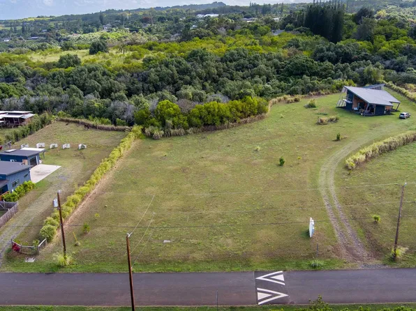 674 Kauaheahe Pl Unit A, Haiku, HI 96708