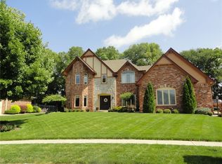 4600 Fox Moor Ln, Greenwood, IN 46143