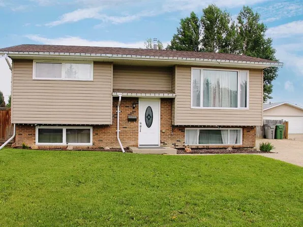 4724 S 28th St, Lloydminster, SK S9V 1G9