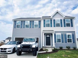 327 Bluecoat St, Dover, DE 19901