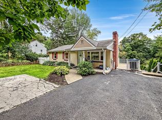 204 Hartford St, Natick, MA 01760
