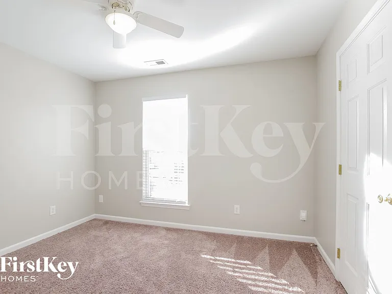 6622 Courtland St — Photo 11
