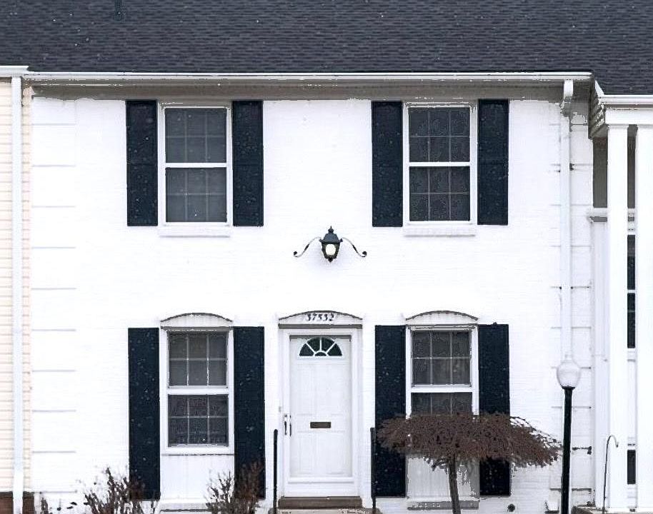 1st image of 37532 Charter Oaks Blvd