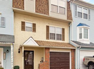 1035 Old Forge Rd, New Castle, DE 19720