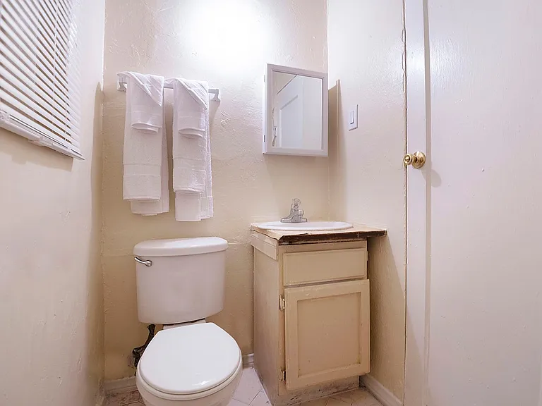 Haye's House — Photo 19