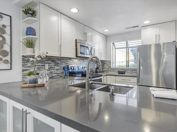 6148 Joaquin Murieta Ave APT E, Newark, CA 94560