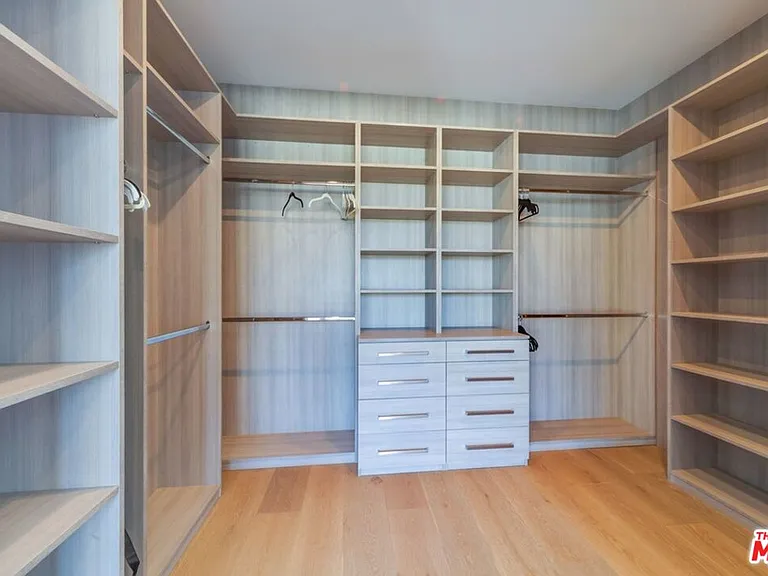 610 N Stanley Ave — Photo 25
