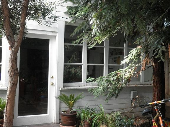 2nd image of 5252 Claremont Ave