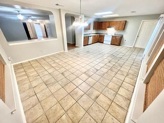 5th image of 10022 Passion Elm Pl