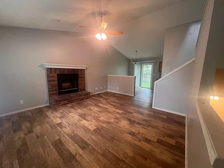 229 W Village Lake Dr — Photo 4