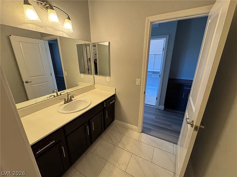 5027 Breaking Dawn Ct — Photo 9