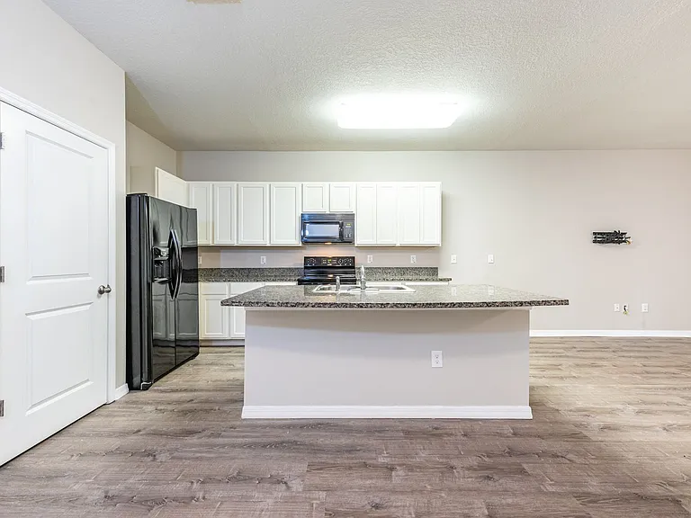 8908 Indigo Trail Loop — Photo 10