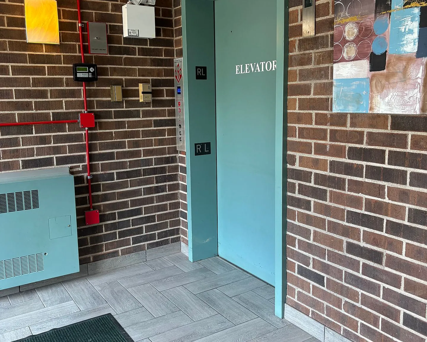 Coventry Apartments — Photo 4