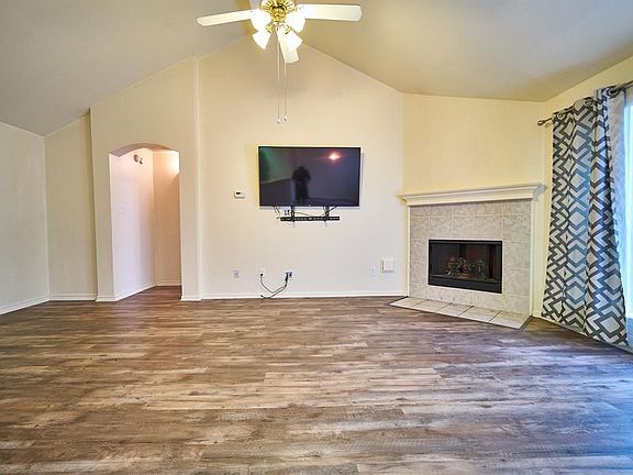 5th image of 10310 Emerald Trail Dr