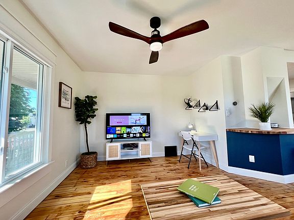 2nd image of 121 N 2nd St #2