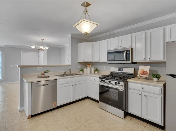 2621 Ivory Run Way Unit 105, Raleigh, NC 27603