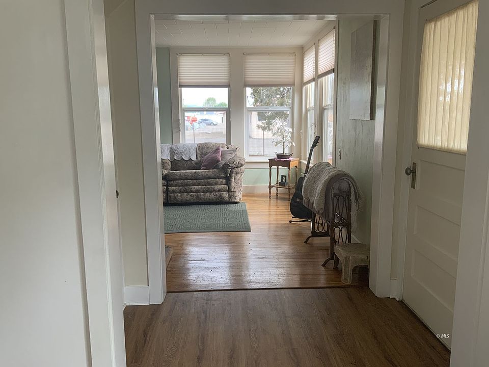 696 Center St, Cedarville, CA 96104 MLS 2906259 Zillow