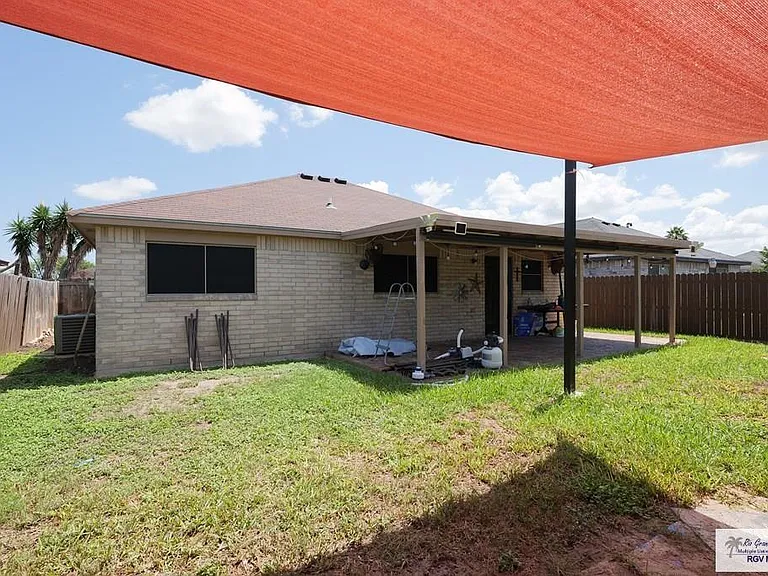 2804 Vienna St — Photo 19