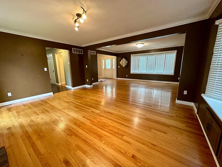 12937 Weatherfield Dr — Photo 19