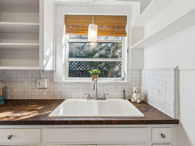 67 Park Pl — Photo 22