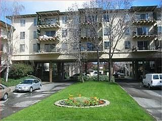 1st image of 819 N Humboldt St APT 401