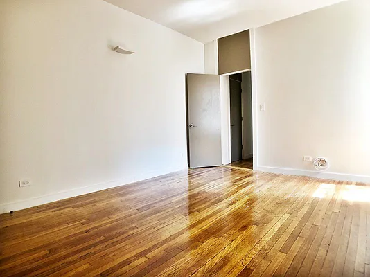 Rented by Bohemia Realty Group | media 11