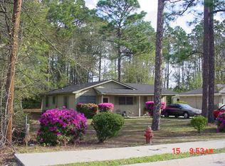 541 Azalea St, Hinesville, GA 31313