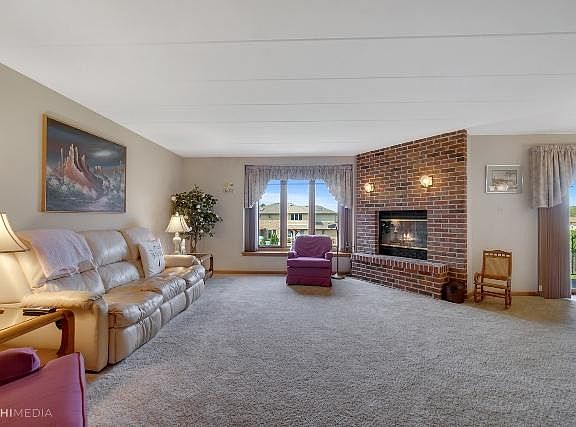 4th image of 15700 Lake Hills Ct Unit 1N