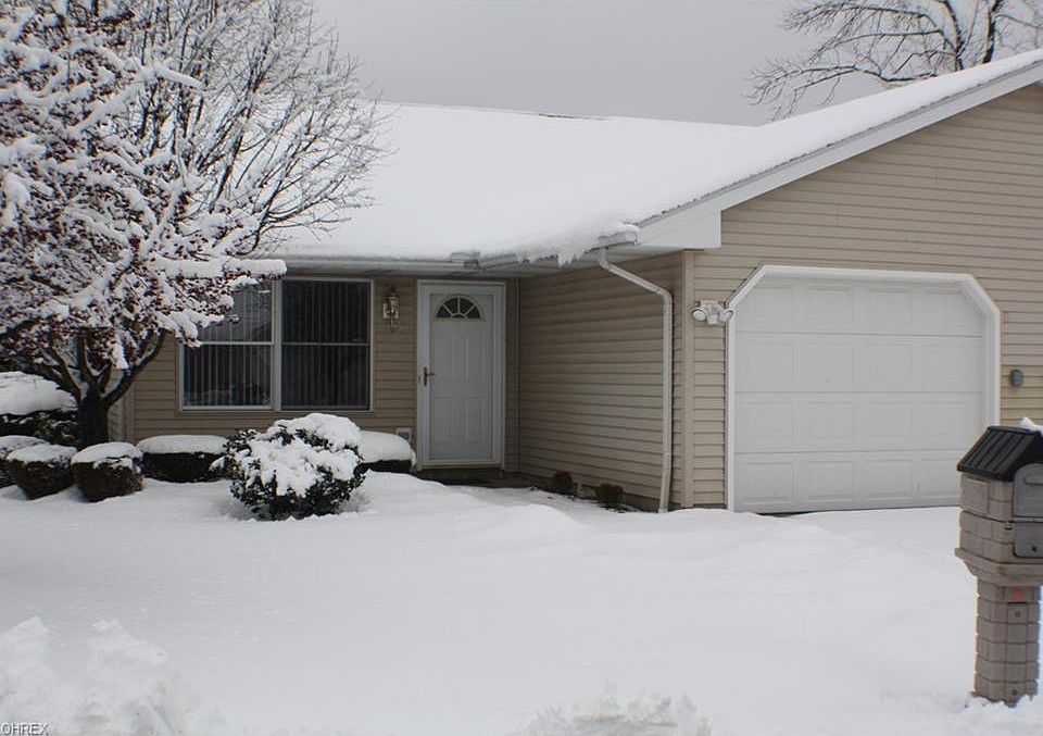 1st image of 308 Holly Pl
