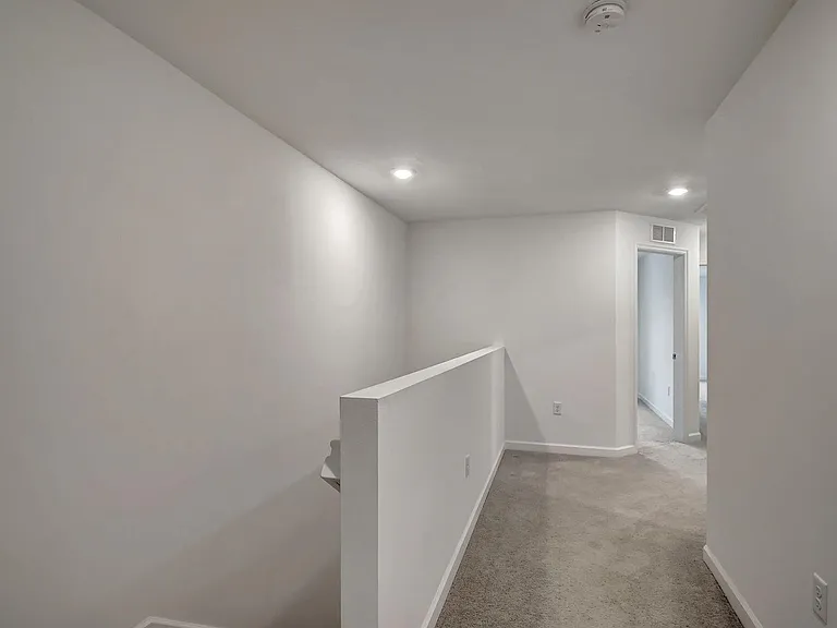 6851 Broadwater Ln — Photo 11