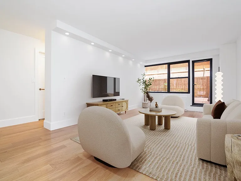 7 E 14th St #230 — Photo 1