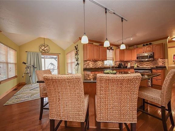 5th image of 5844 Northampton Dr