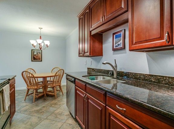 5th image of 1113 Kirkland Ave #3B