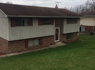 836 Meadwood Heights Rd, Ashland, KY 41102
