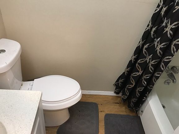 5th image of 105 Jennifer Ln APT C