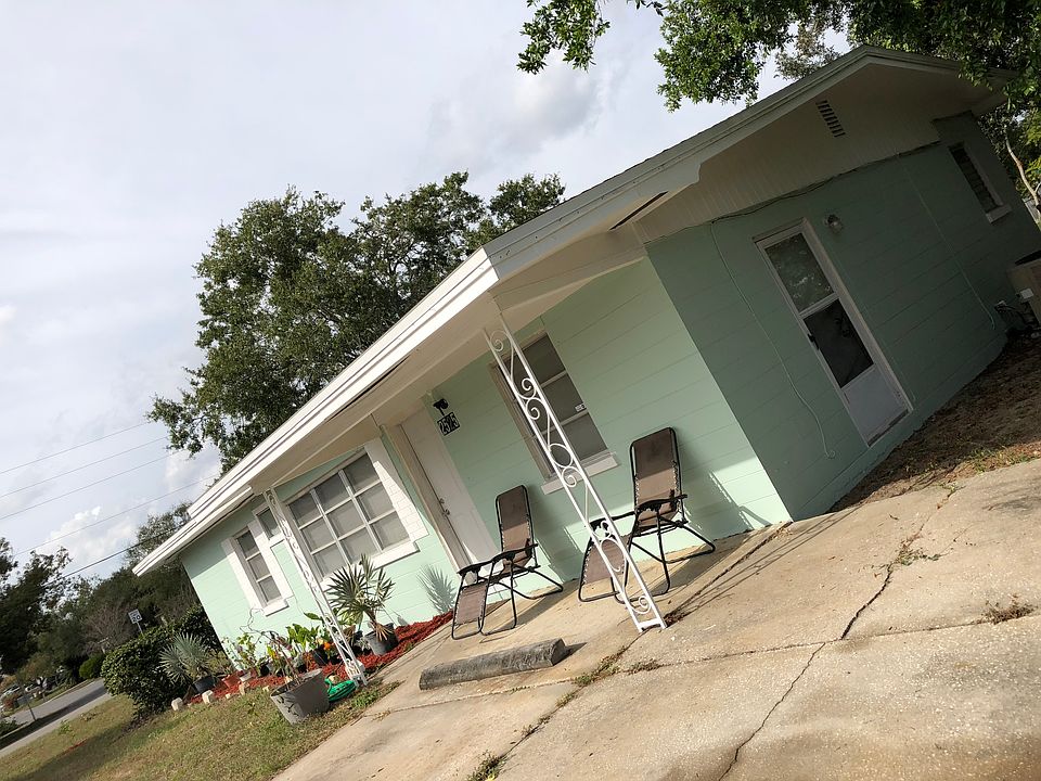 1st image of 2525 Tall Palm Ave
