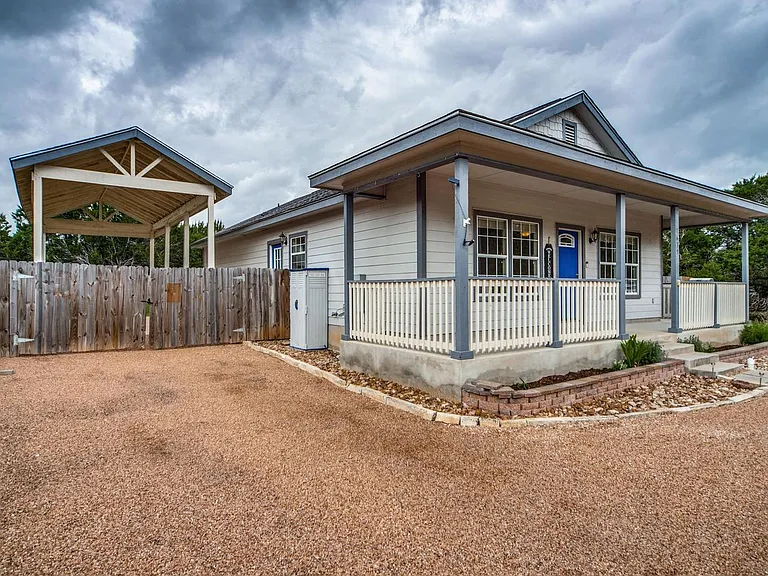 1639 Green Hill Dr — Photo 18