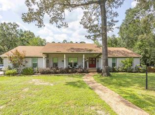 2476 Bonanza Dr, Cantonment, FL 32533