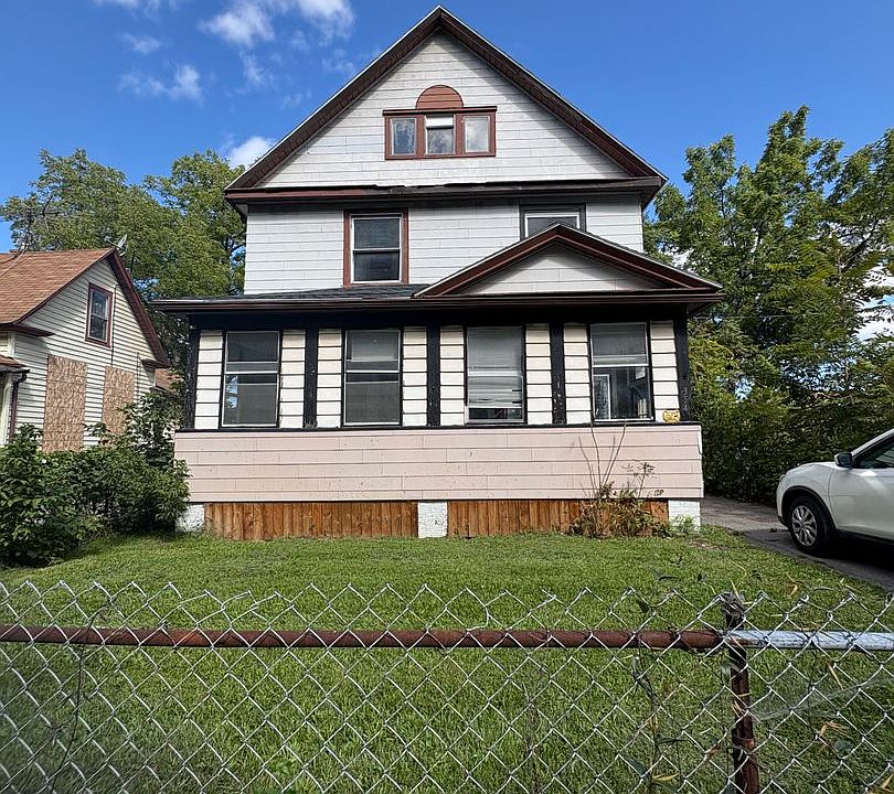 1st image of 354 Avenue D