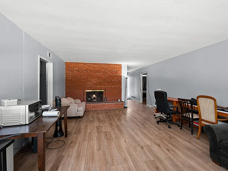 5039 Campanile Dr — Photo 12