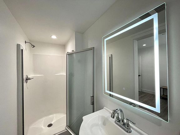 5th image of 1477 W 36th St #1100