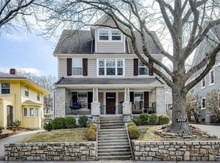 5925 Brookside Blvd, Kansas City, MO 64113