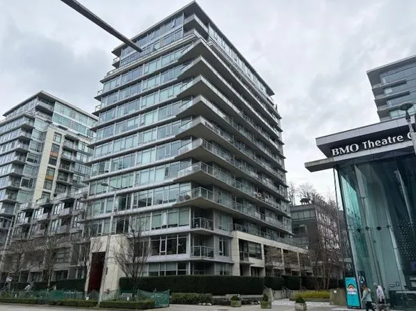 138 W 1st Ave #406, Vancouver, BC V5Y 0H5